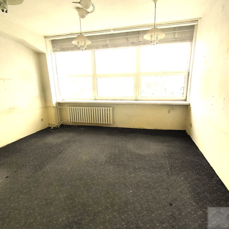 Lokal Komercyjny biurowy 18,5 m2 media w cenie miniaturka 1