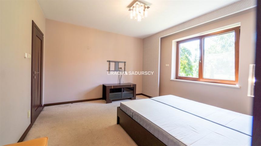 Rezydencja 420m2, 28 arów, 8 pokoji miniaturka 26