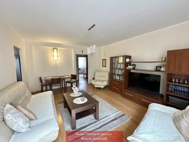 Balkon (10 mkw), łazienka z oknem (7 mkw), garaż