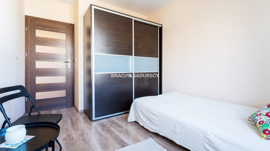 Komfortowy apartament 3 pok. z parkingiem gratis miniaturka 6