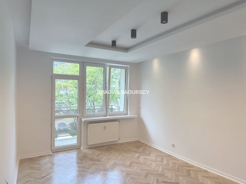 Krowoodrza -Królewska inwestycja, uczelnie, balkon miniaturka 2