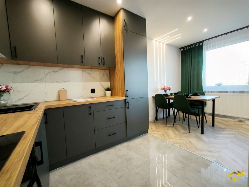 Trzypokojowe po generalnym remoncie ! Balkon miniaturka 7