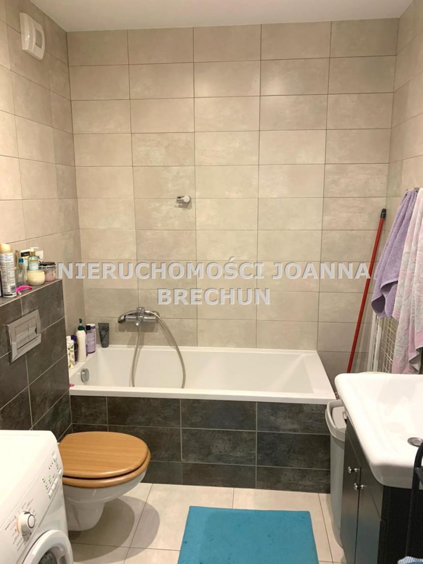 Oporów / Komfortowa kawalerka miniaturka 9