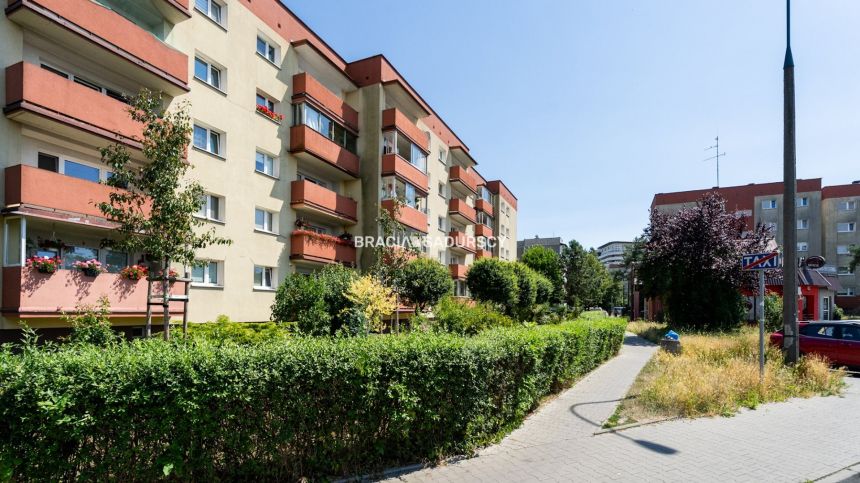 3-pok na Ruczaju/remont generalny/balkon/zielen miniaturka 18