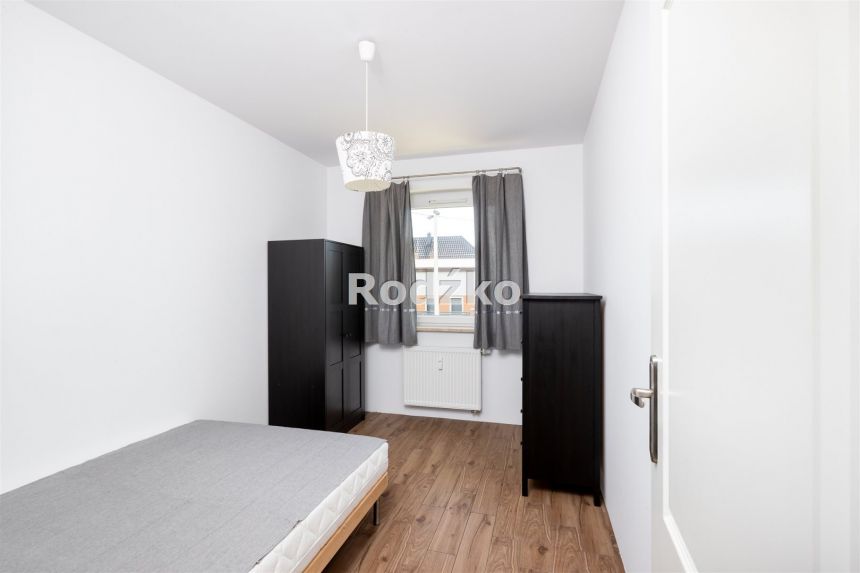 M-3 z miejscem postojowym. miniaturka 7