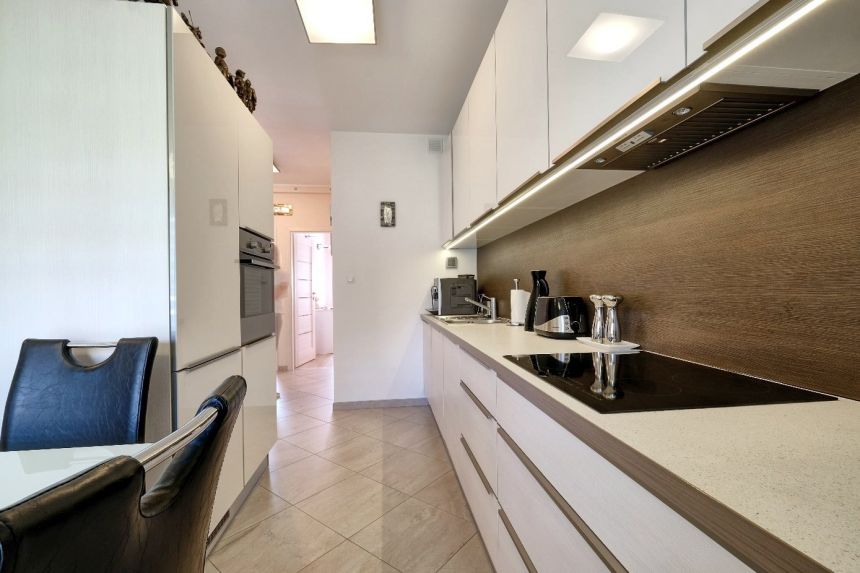 Bezczynszowe, z ogródkiem 150 m2 i garażem 17 m2 miniaturka 10