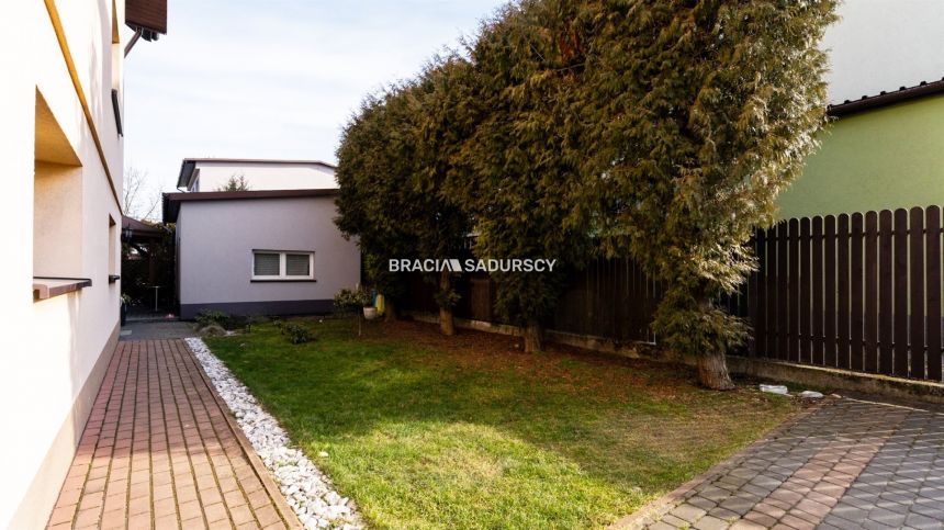 Duże mieszkanie, balkon, ogród,  blisko tramwaj miniaturka 42