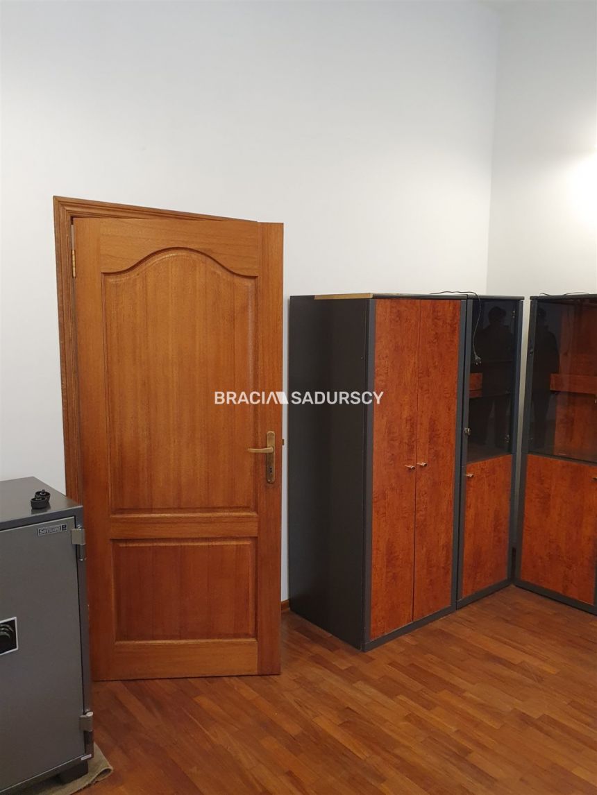 Lokal pod kancelarię|ul. Topolowa miniaturka 8