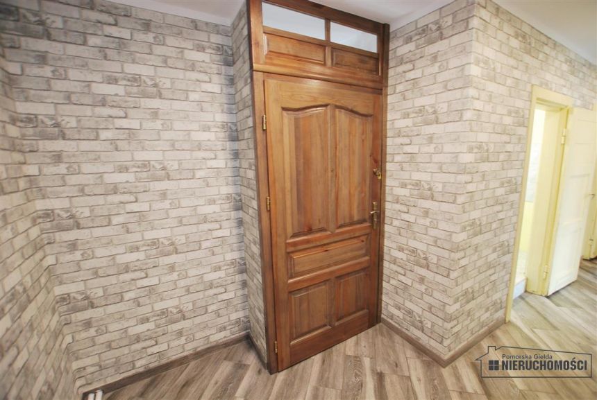 Mieszkanie 4 pokojowe w centrum - widok na deptak. miniaturka 2