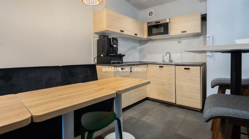 Budynek biurowy, 400m2 miniaturka 9