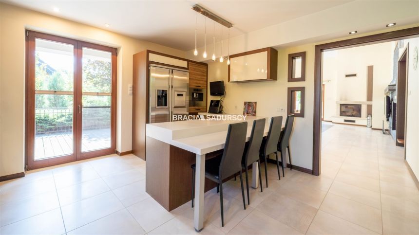 Rezydencja 420m2, 28 arów, 8 pokoji miniaturka 18