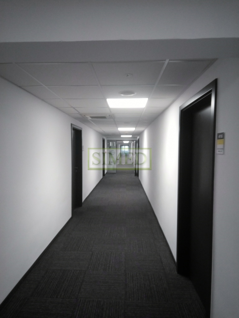 Otwarta przestrzeń,obiekt pofabryczny,wys 4,5m 24h miniaturka 10