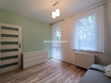 fajne mieszkanie z ogródkiem os. Avia.