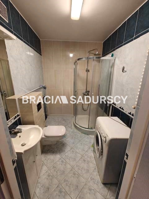 Ruczaj, dwa pokoje z osobną kuchnią. 52m2 miniaturka 6