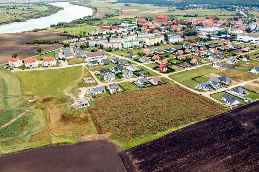 Gniew - atrakcyjna działka budowlana miniaturka 3