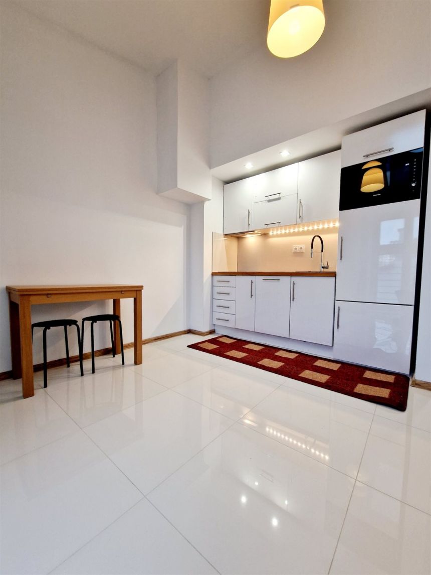 STUDIO Z ANTRESOLĄ - STAROWIŚLNA - 33,50 M2 miniaturka 2