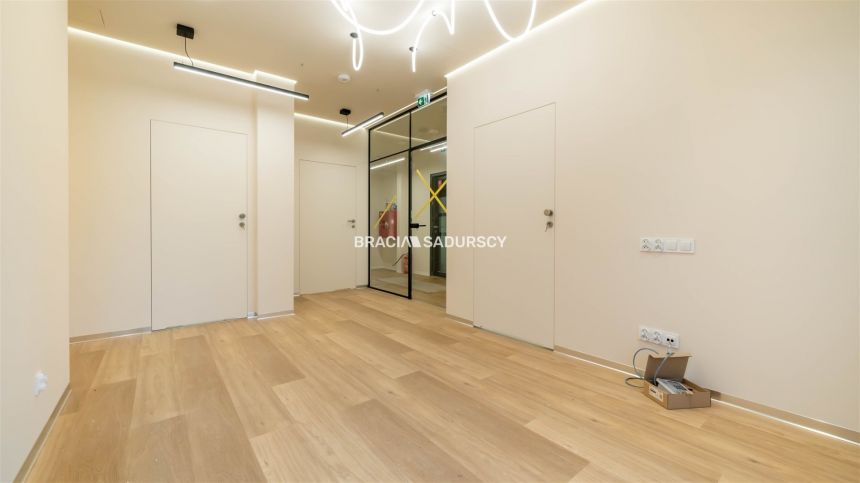 Lokal wykończony/ 108m2/ świetna lokalizacja miniaturka 36