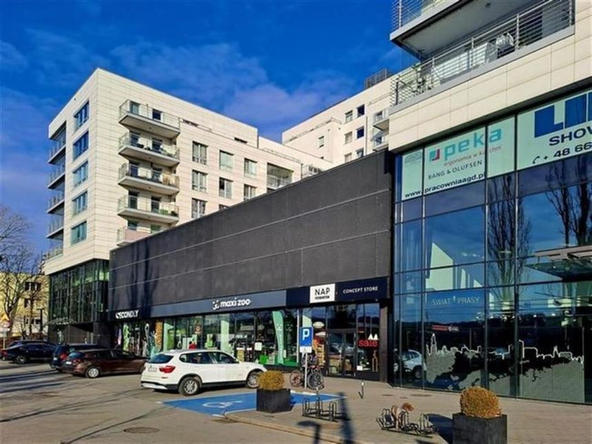 Duży lokal w świetnej lokalizacji - Gdynia Redłowo miniaturka 3