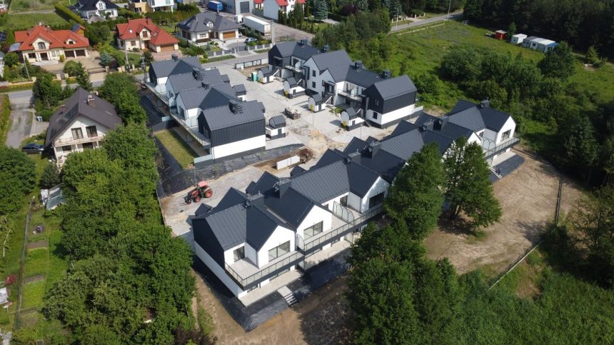 Nowe kameralne osiedle , 6 km od centrum miasta miniaturka 2