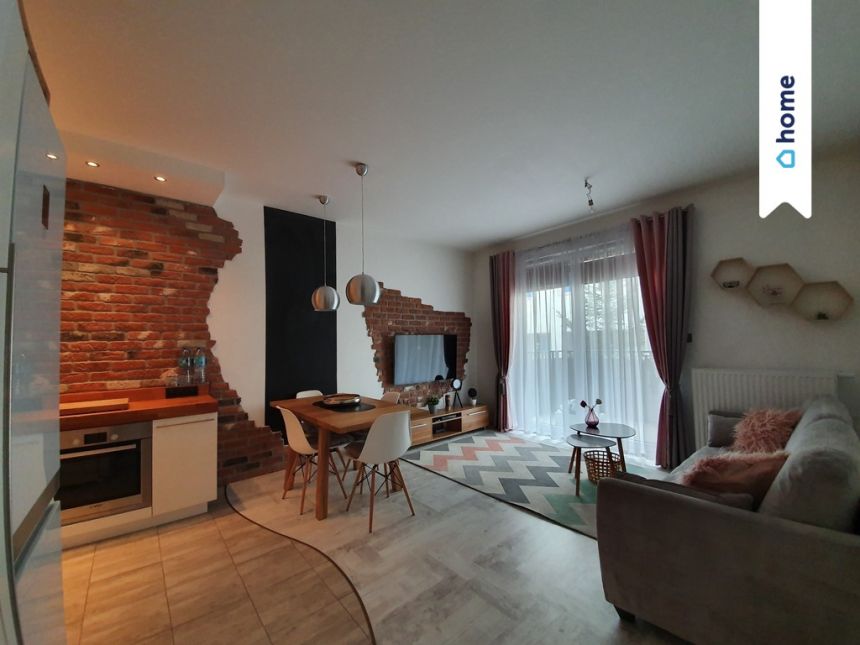 Ładne 2 pokoje, bliskość stacji tramwajowej.   WAT miniaturka 10