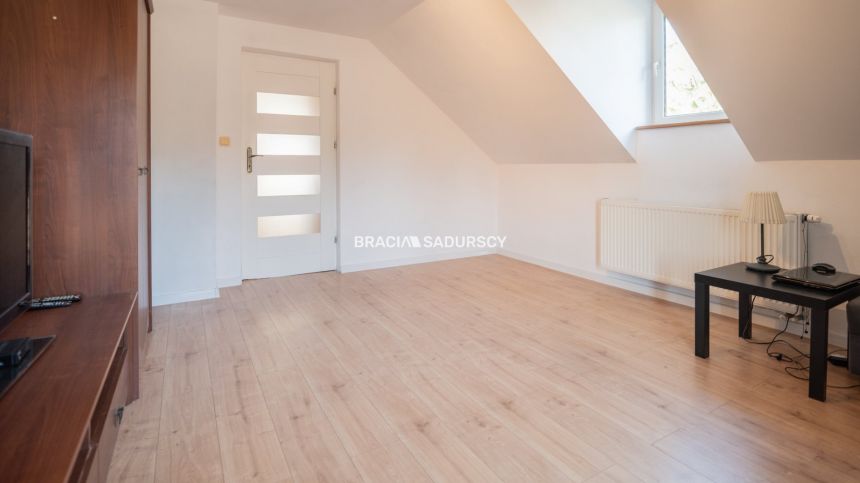 Uroczy dom 130m² z bajkowym ogrodem – Gnatowice! miniaturka 20