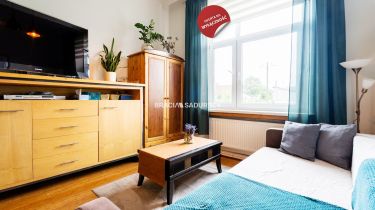 Dom z działką pod działalność komercyjną.