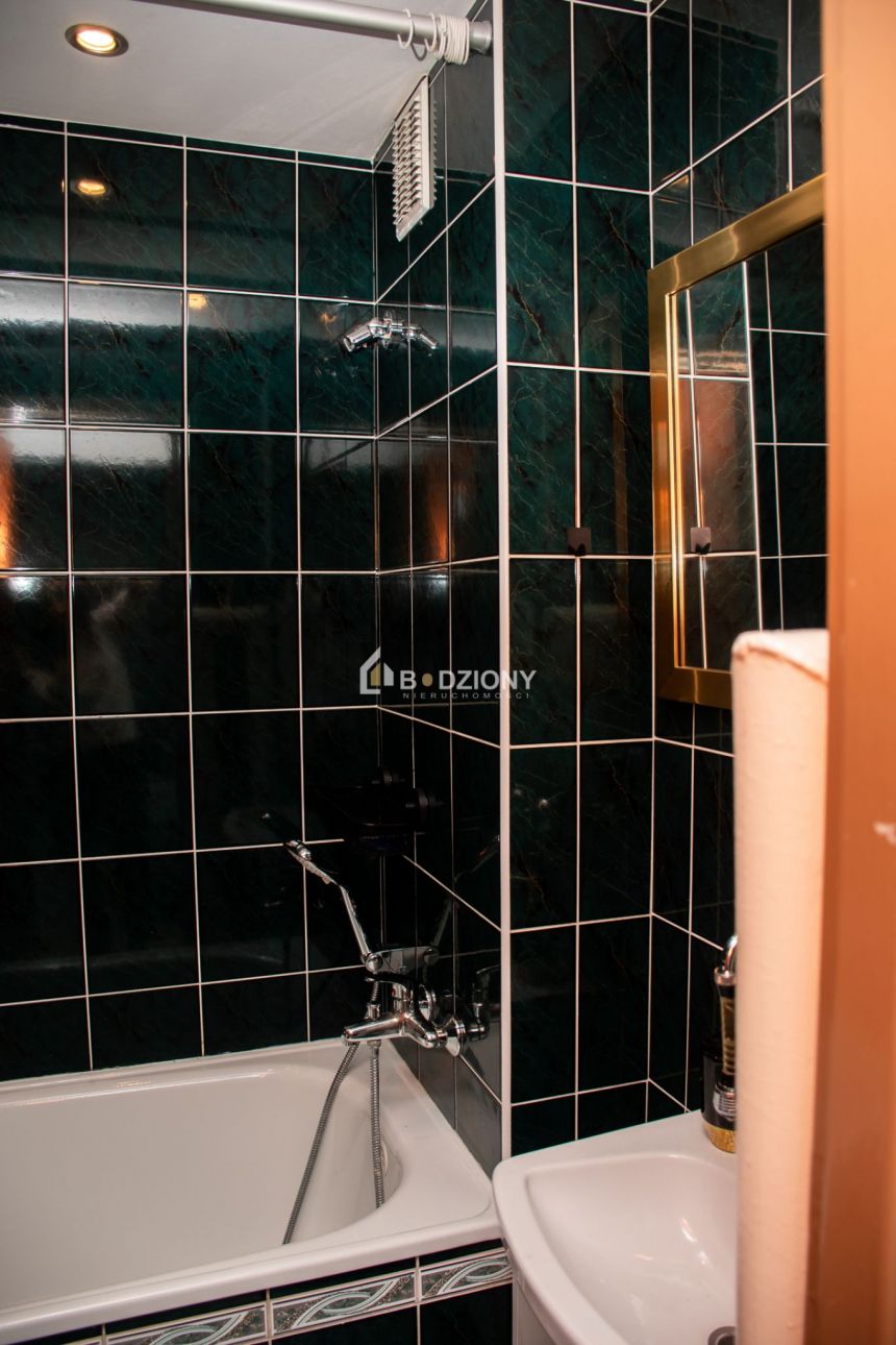 Eleganckie i przestronne mieszkanie | Nowy Sącz, ul. I Brygady miniaturka 12