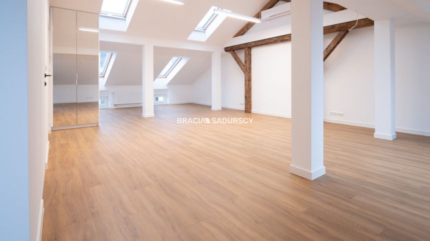os. oficerskie, 250m2, wysoki standard miniaturka 2