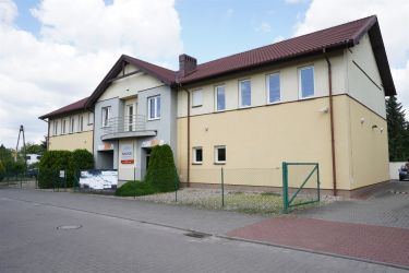 BUDYNEK KOMERCYJNY