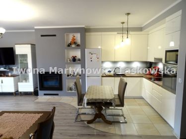 Gustowny apartament, parter, 3 pokoje,garaż, Obora