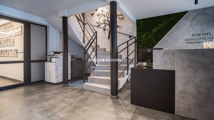 Budynek biurowy, 400m2 miniaturka 33