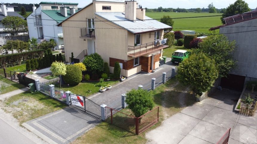 Sprzedam część domu z działką miniaturka 2