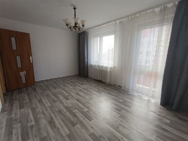 2 pokoje, widna kuchnia, II piętro, balkon ul.Hoża