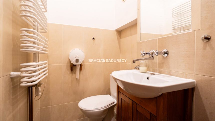 Centrum Krakowa. Lokal na parterze. miniaturka 13