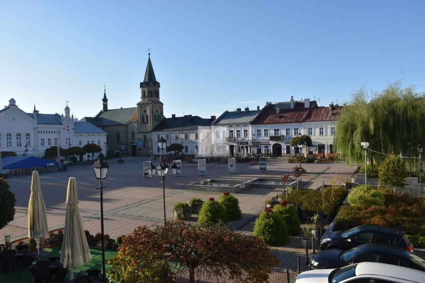 Kamienica w centrum Sanockiego Rynku ul.Cerkiewna miniaturka 14