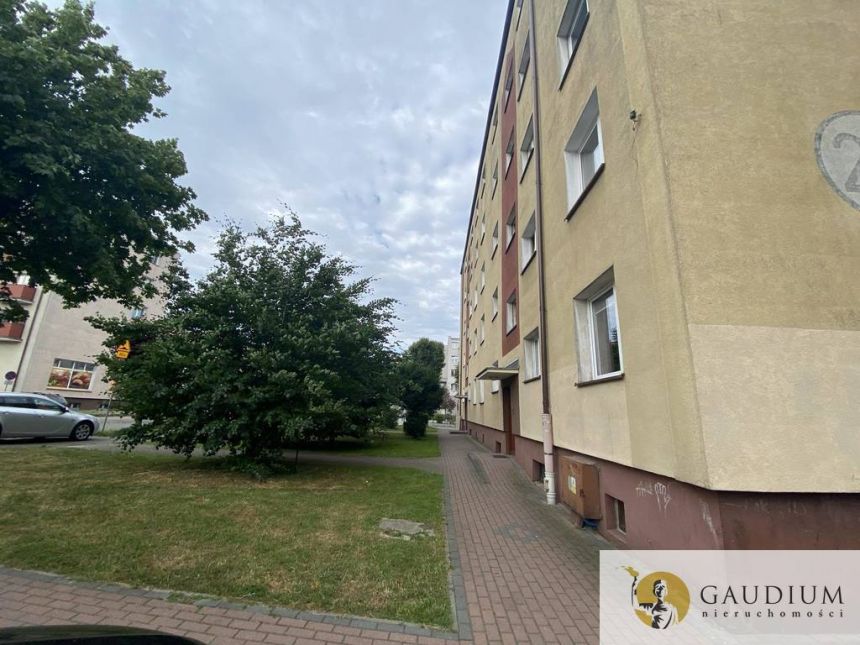 Kawalerka Starogard Gdański 26m2 II p. miniaturka 9