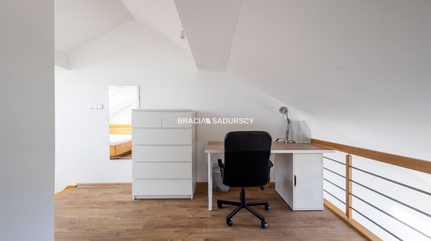 Komfortowy apartament koło Parku Bednarskiego miniaturka 22