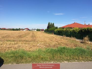 Działka zagrodowa Żerniki Wr. ul. Dębowa