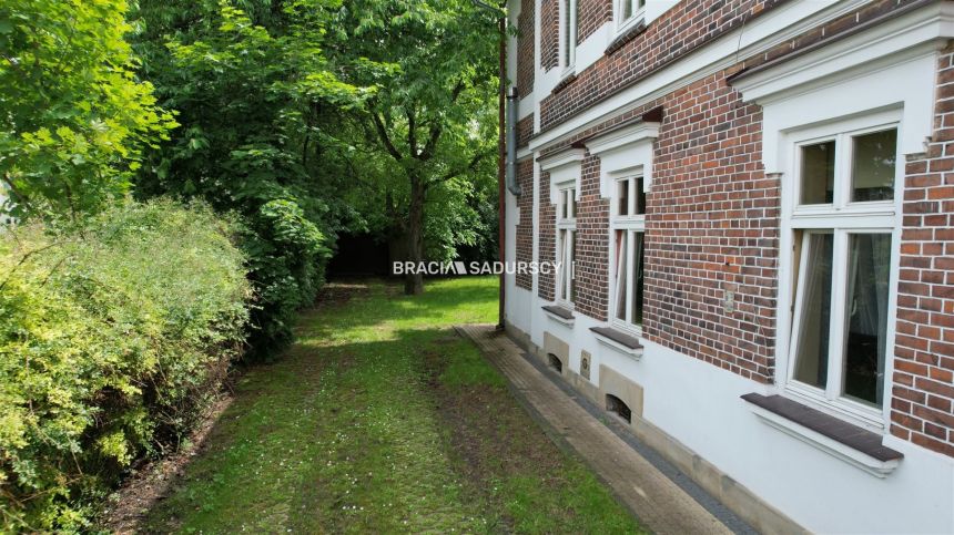 Bochnia-Śródmieście, ul. Poniatowskiego, kamienica miniaturka 32