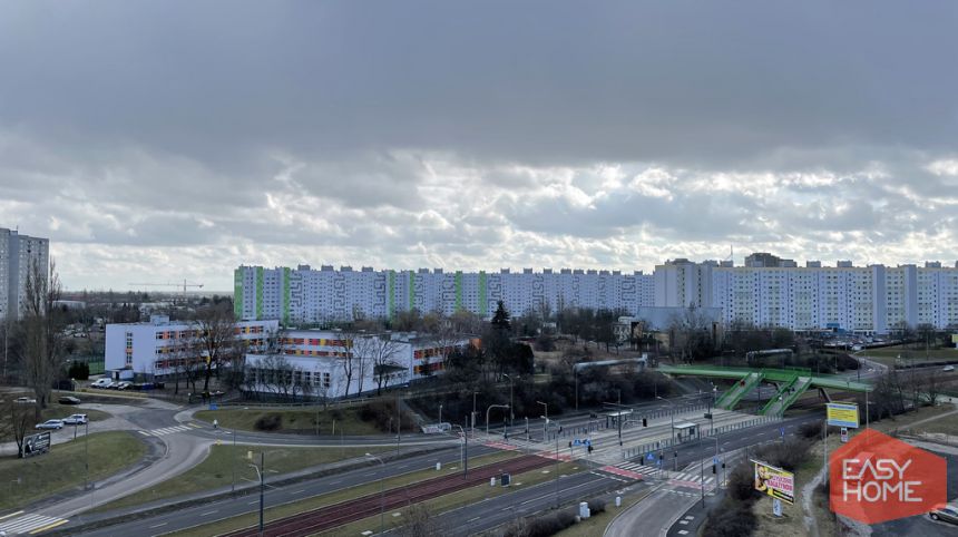 Przestronne mieszkanie dla rodziny na Ratajach miniaturka 8