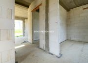 Dom w spokojnej okolicy Jeziora Dobczyckiego. miniaturka 36