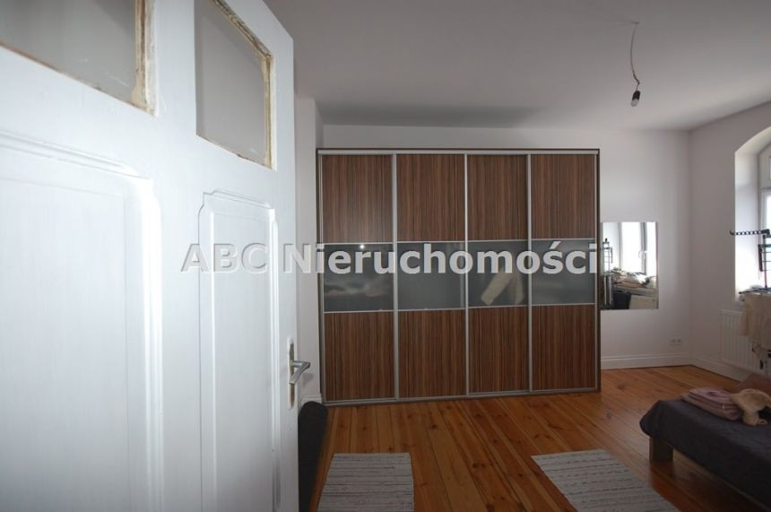 Budzyń, 1 199 000 zł, 390 m2, aneks kuchenny połączony z salonem miniaturka 12