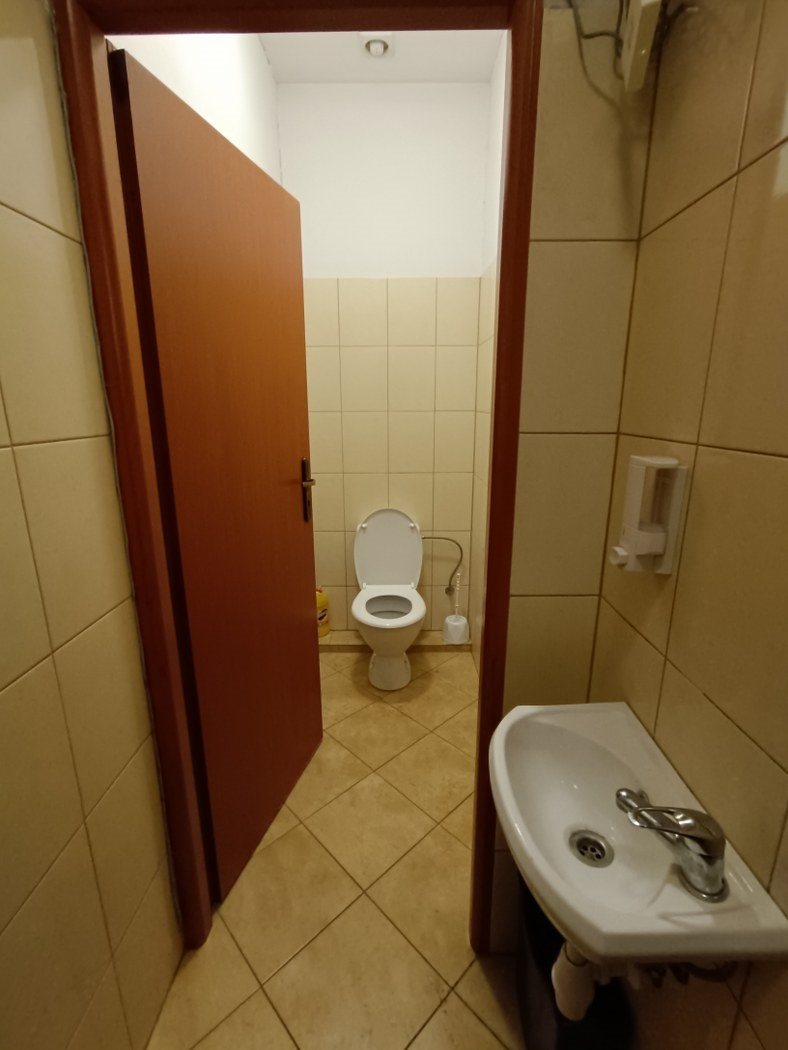 Lokal około 70m2, I piętro, ul. Ściegiennego miniaturka 5