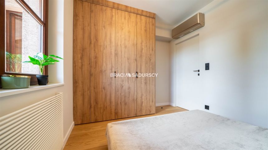 Wola Justowska apartament z miejscem postojowym miniaturka 10