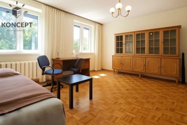 Przestronne, 4-pokojowe mieszkanie 650 m od Placu Grunwaldzkiego