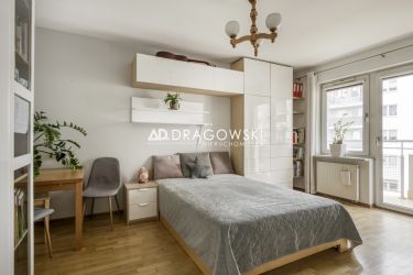 Bemowo, słoneczne i ciche z garażem i balkonem
