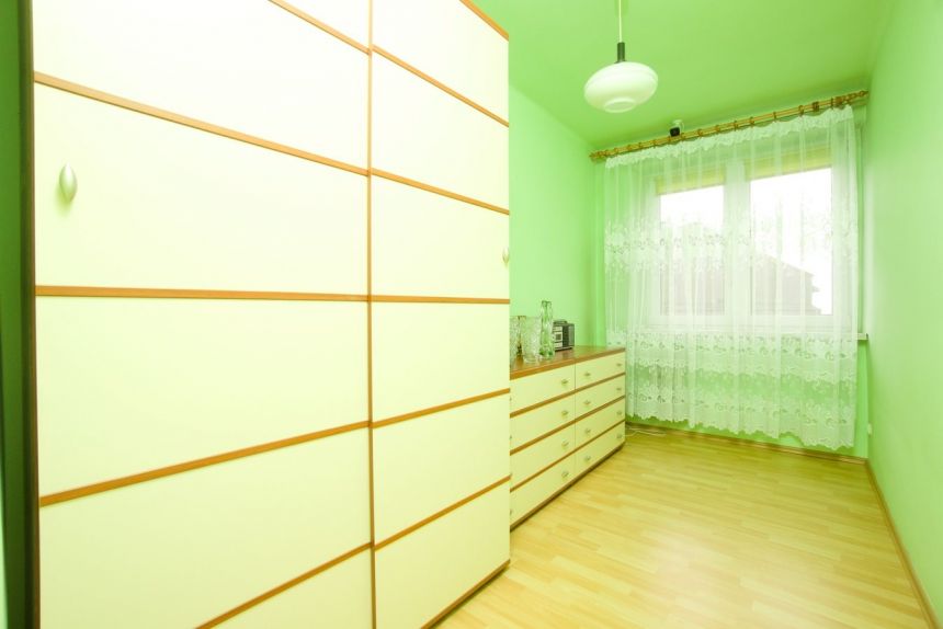 3 pokoje, balkon, ciepła woda z sieci, garaż miniaturka 6