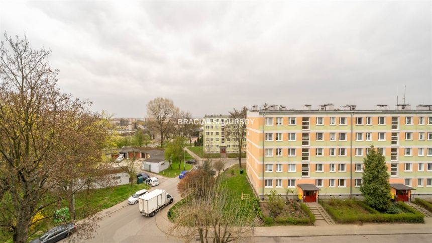 Kraków Os. Tysiąclecia Mieszkanie 47 m2 Umeblowane miniaturka 12