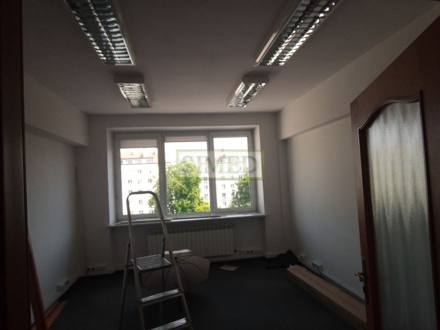 Biuro , pełna infrastruktura ,ochrona ,dostęp24h miniaturka 4