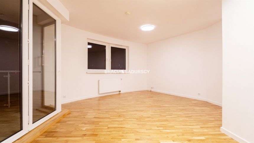 1 pok apartament 37m2 z dużym balkonem! miniaturka 3
